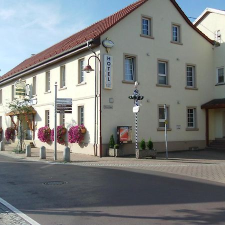 Garni Zum Adler Hotel Gensingen Bagian luar foto