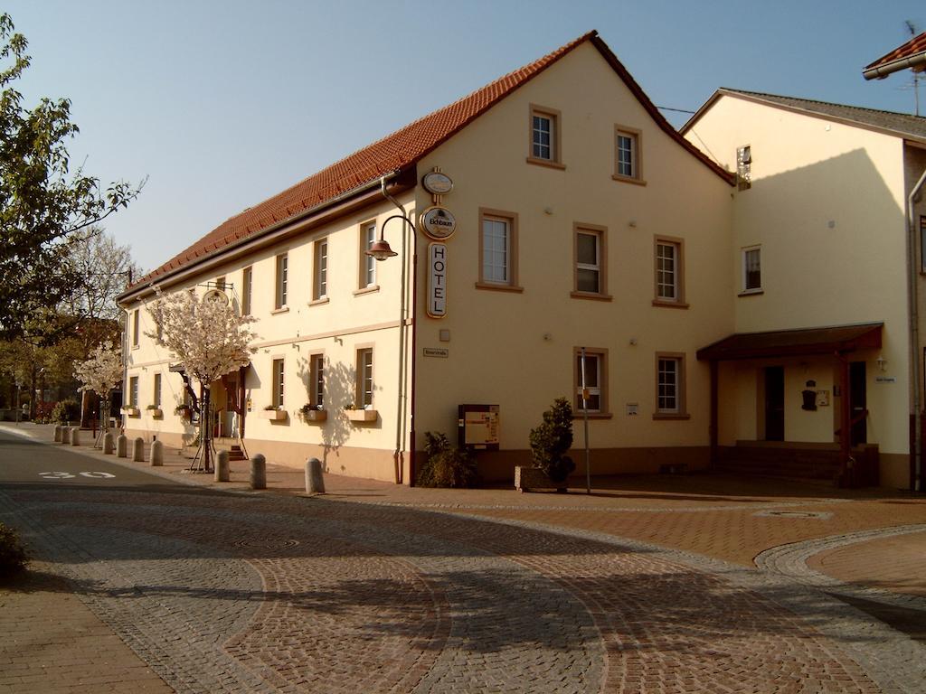 Garni Zum Adler Hotel Gensingen Bagian luar foto